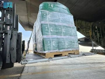 وصول الطائرة الإغاثية السعودية الـ72 لإغاثة الشعب الفلسطيني في قطاع غزة