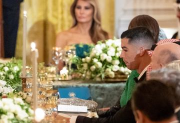 رفقة جورجينا.. رونالدو يشارك مقطع فيديو لقائه ترامب (فيديو)