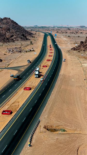 أمانة منطقة حائل تبدأ تنفيذ مشروع إنارة طريق جبة على امتداد 11 كيلومترا