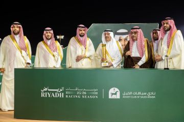 العاص و تفتخر باسمها يتوجان بكؤوس الأمير سعود بن سلمان بن عبدالعزيز