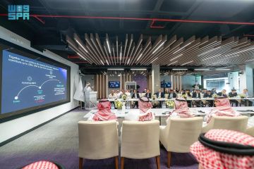 وزير الصناعة يبحث مع وفد صيني فرص الاستثمار في الصناعات المتقدمة وزير الصناعة يبحث مع وفد صيني فرص الاستثمار في الصناعات المتقدمة