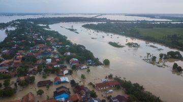 خسائر تتجاوز 14 مليار دولار الإغلاق الحكومي الأمريكي يدخل يومه الـ35 خسائر تتجاوز 14 مليار دولار الإغلاق الحكومي الأمريكي يدخل يومه الـ35