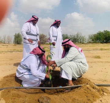 بيئة القنفذة تطلق مرحلة جديدة من مبادرة الساحل الأخضر بزراعة 2000 شجرة فاكهة