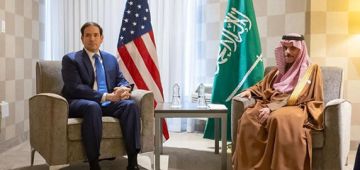 وزير الخارجية يستعرض مع نظرائه الأمريكي والهندي والألماني المستجدات وزير الخارجية يستعرض مع نظرائه الأمريكي والهندي والألماني المستجدات