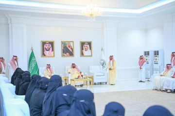 أمير جازان يكرم 82 مدرسة بتعليم جازان