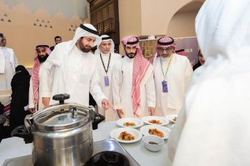 وزارة الحج تتوج الفائزين بتحدي إعاشة ثون.. و5 طاهيات سعوديات يتصدرن المراكز الأولى وزارة الحج تتوج الفائزين بتحدي إعاشة ثون.. و5 طاهيات سعوديات يتصدرن المراكز الأولى