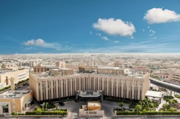 مريض يعود لحياته الطبيعية بعد نجاح جراحة معقدة لإزالة حصوات قنوات البنكرياس