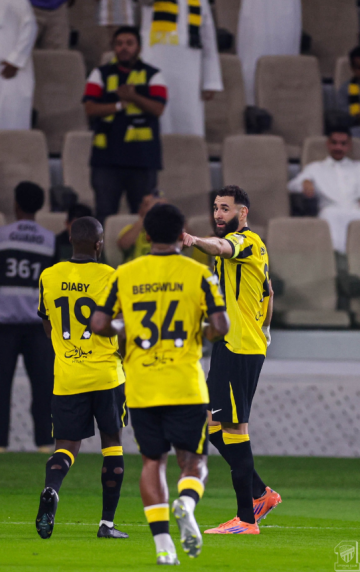 بعد ليلة الرياض.. الإعلام الإسباني يرفع القبعة لقائد الاتحاد