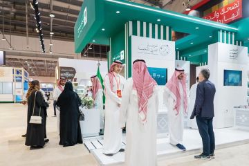 الجناح السعودي يواصل حضوره في كتاب الشارقة