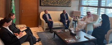 سفير المملكة في الأردن يؤكد أهمية تسهيل إيصال المساعدات الإنسانية لقطاع غزة