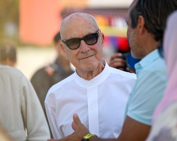 وصفه ولي العهد بالعظيم.. نورمان فوستر المعماري الذي أعاد تعريف الحداثة