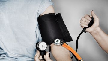 متخصصة توضح خطوات إسعاف ارتفاع ضغط الدم المفاجئ