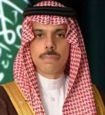 وزير الخارجية ونظيره التركمانستاني يستعرضان تعزيز العلاقات