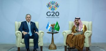 استعرض مع رئيس وزراء فيتنام تعزيز العلاقات الثنائية.. وزير الخارجية يبحث مع نظرائه بعدة دول القضايا الدولية