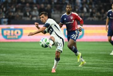 كوباس يغيب عن مباراتين لباراجواي بعد وضع جواز سفره في الغسالة