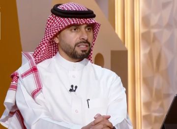 الاتحاد الأوروبي يرسل سفينة حربية إلى الصومال بعد الاشتباه بهجمات قراصنة الاتحاد الأوروبي يرسل سفينة حربية إلى الصومال بعد الاشتباه بهجمات قراصنة