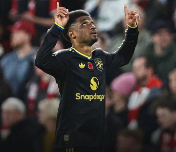 ديالو ينقذ مانشستر من كمين نوتينجهام بالدوري الإنجليزي ديالو ينقذ مانشستر من كمين نوتينجهام بالدوري الإنجليزي