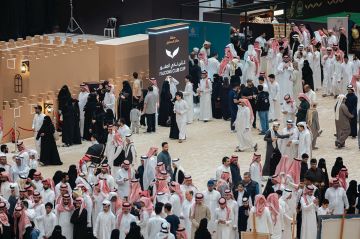 زحام لافت في فعاليات كأس نادي الصقور السعودي 2025 بالظهران