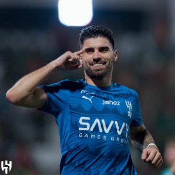 مصدر هلالي لـ الرياض : نيڤيز لم يرفض تجديد عقده