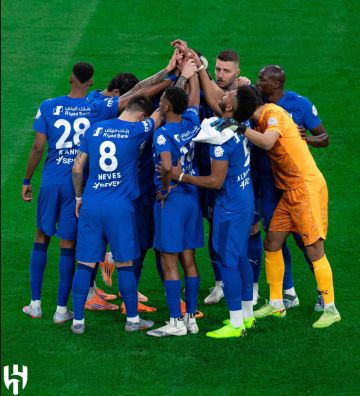 الإعلام الإيطالي ينبهر بالزعيم: الهلال لا يعرف السقوط تحت قيادة إنزاغي