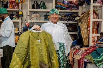 أعمال أفريقية تنبض بالهوية.. الفنانة سيبا تبهر زوار معرض بنان بالرياض