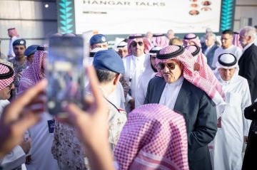 انطلاق معرض الطيران العام 2025 ساند آند فن بعروض أوركسترا وطائرات مبهرة