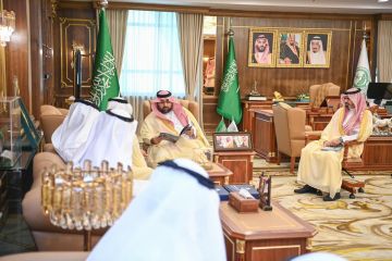 أمير جازان يطلع على أعمال البلديات في محافظات المنطقة