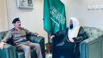 مدير عام فرع هيئة الأمر بالمعروف بعسير يزور الدفاع المدني بالمنطقة