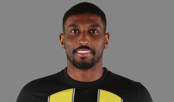 الاتحاد يحسم جدل أزمة مشاركة أحمد شراحيلي أمام الرياض