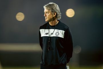 مانشيني: وضع السد الحالي لا يليق... ونسعى للفوز مباراة بعد أخرى مانشيني: وضع السد الحالي لا يليق... ونسعى للفوز مباراة بعد أخرى