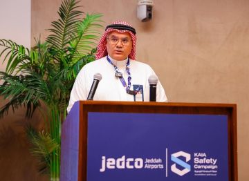 مطارات جدة تدشن حملتها التوعوية تحت شعار السلامة مسؤولية الجميع مطارات جدة تدشن حملتها التوعوية تحت شعار السلامة مسؤولية الجميع