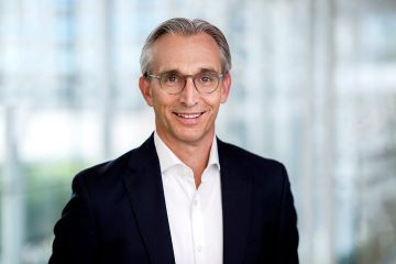 الرئيس التنفيذي لشركة فيليبس: السعودية تتصدر العالم في تبني الذكاء الاصطناعي في القطاع الصحي الرئيس التنفيذي لشركة فيليبس: السعودية تتصدر العالم في تبني الذكاء الاصطناعي في القطاع الصحي