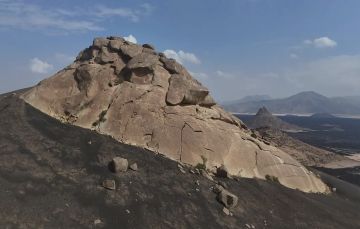 الشاقة ولونير رحلات بين الحمم والتلال البركانية