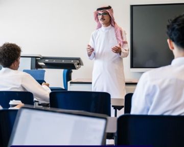 الخسائر المرتبطة بمرحلة الانتقال المهني.. فجوات المسارات المهنية تكلف المملكة العربية السعودية 62 مليار ريال سنويا