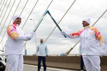 بحضور الأمير فهد بن جلوي.. إيقاد شعلة أولمبياد ميلانو كورتينا