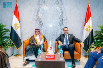 نائب وزير الصناعة يبحث تعزيز التكامل الصناعي الثنائي مع مصر