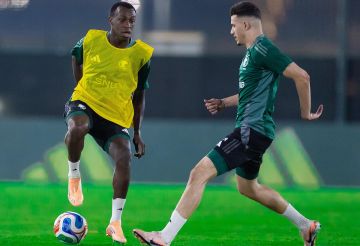 الأخضر يواصل استعداده في معسكر جدة وانضمام الشهراني وكادش