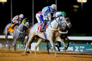 على ميدان نادي سباقات الخيل بالرياض.. 
