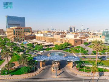 التخصصي يجمع خبراء العالم في قمة الجراحة الروبوتية بالرياض التخصصي يجمع خبراء العالم في قمة الجراحة الروبوتية بالرياض