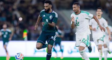 سالم الدوسري يدخل نادي المائة.. الأخضر يخسر أمام الجزائر بثنائية