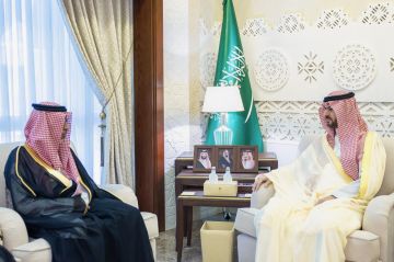 نائب أمير الشرقية يستقبل مجلس إدارة نادي الخليج ويطلع على إنجازات النادي