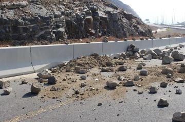 أمانة العاصمة المقدسة تنفذ فرضية لانهيار صخري بسبب الأمطار لرفع الجاهزية