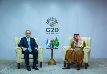 وزير الخارجية يلتقي وزير خارجية الأرجنتين