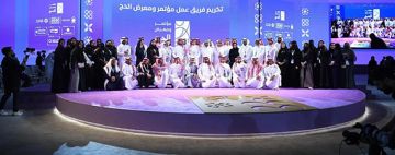 تعمل عبر تقنيات الذكاء الاصطناعي.. درون وروبوت لمكافحة الحرائق بالمباني الشاهقة