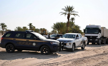 ضبط مخالفات تلويث للبيئة ورعي جائر ونقل حطب في المحميات الملكية ضبط مخالفات تلويث للبيئة ورعي جائر ونقل حطب في المحميات الملكية