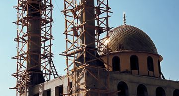 بولندا تطلق برنامجا لتدريب 400 ألف مواطن عسكريا في 2026