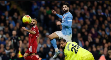 مانشستر سيتي يسحق ليفربول بثلاثية في احتفال جوارديولا بمباراته الألف