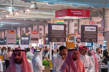 سايمون سكويب في بيبان 2025: الفشل بداية النجاح.. والشغف هو رأس المال الحقيقي لريادة الأعمال سايمون سكويب في بيبان 2025: الفشل بداية النجاح.. والشغف هو رأس المال الحقيقي لريادة الأعمال