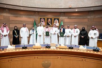 جامعة الملك عبدالعزيز وهاليبيرتون توقعان مذكرة تفاهم لدعم الأبحاث وتأهيل الكوادر في علوم الأرض