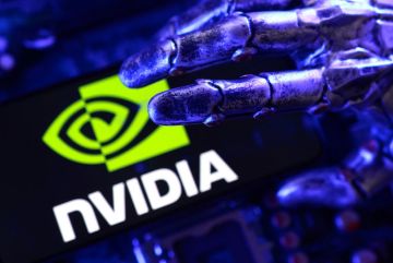 إنفيديا ومايكروسوفت تستثمران 15 مليار دولار في أنثروبيك 